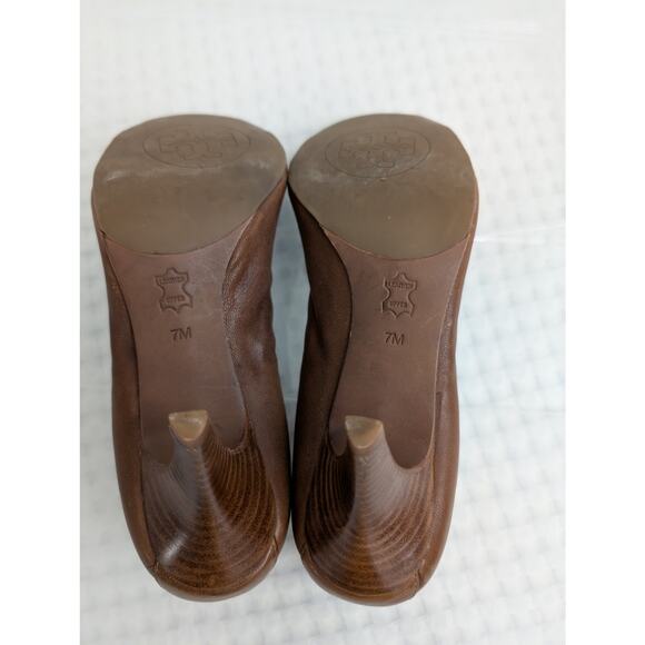 tory burch romy two-tone brown leather heels - Picture 9 of 15
